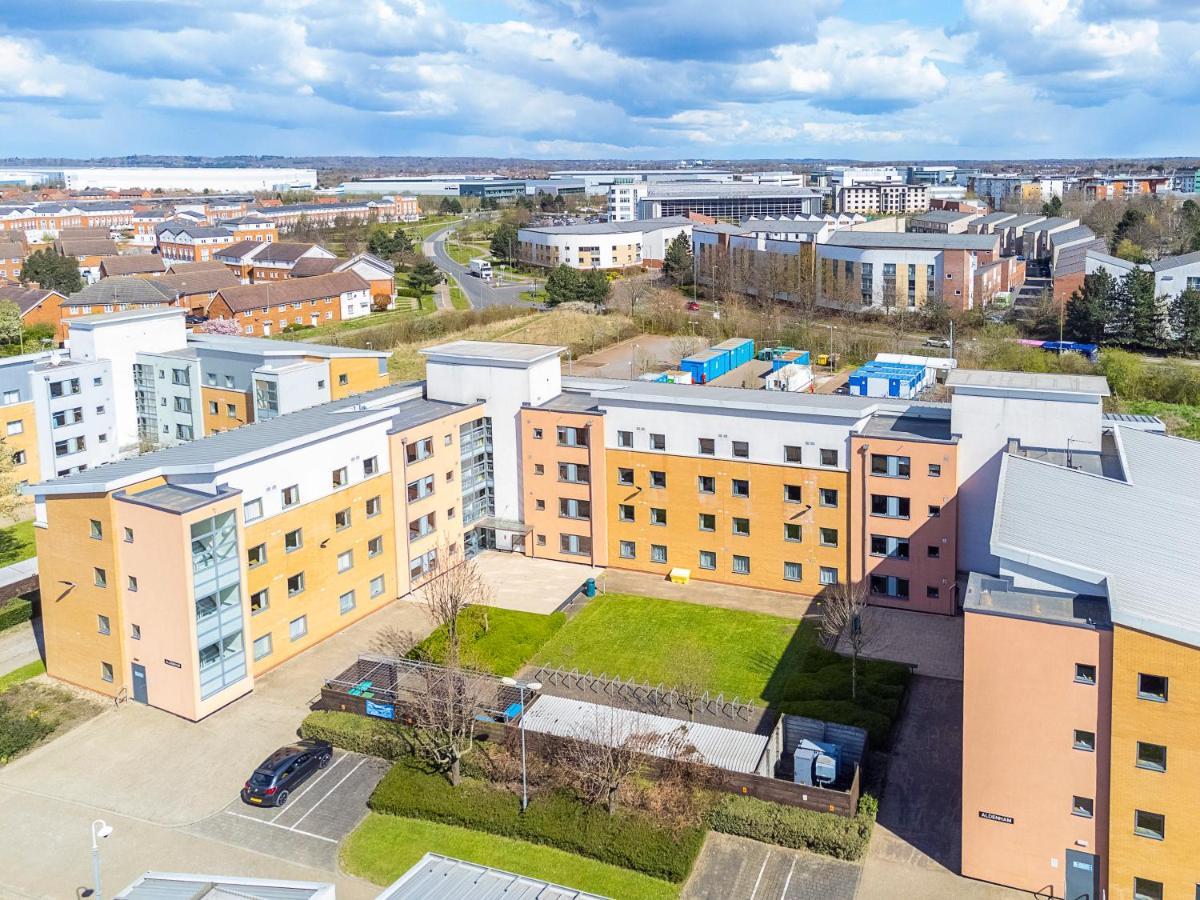 Vibrant Ensuite Rooms, Hatfield - Sk Экстерьер фото