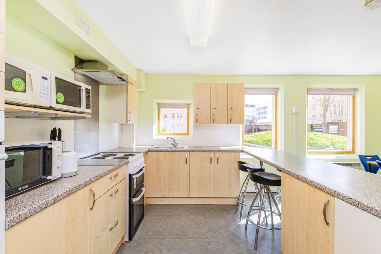 Vibrant Ensuite Rooms, Hatfield - Sk Экстерьер фото